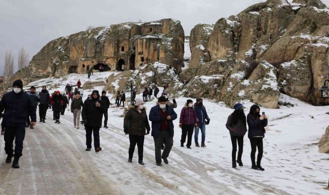 Karavan tutkunları Frig Vadisi'ni gezdi