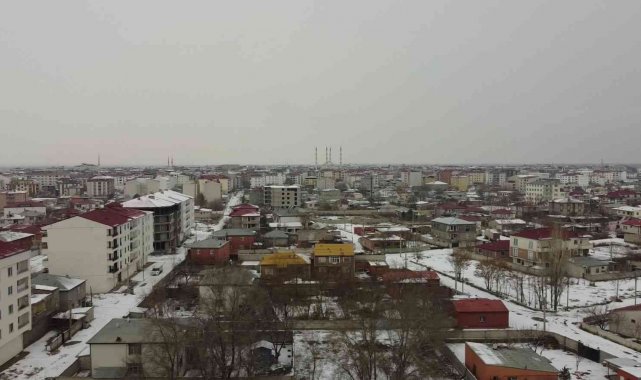 Karın yağmasıyla beyaza bürünen Iğdır havadan görüntülendi