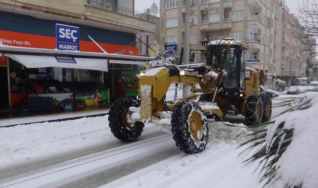 Kilis, Gaziantep, Hatay karayolları kontrollü şekilde küçük araçlara açıldı
