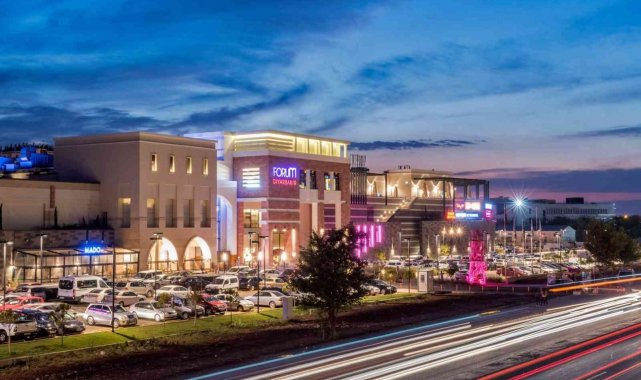 Kitapseverler Forum AVM'de buluşuyor