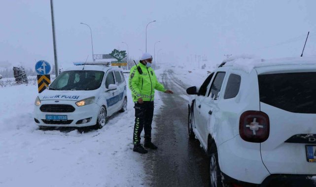 Konya'da kar yağışı yeniden başladı