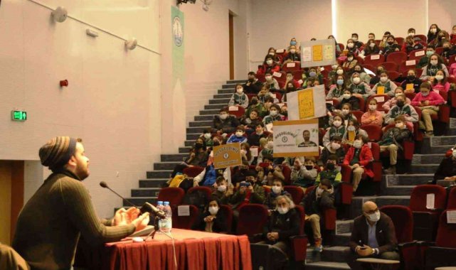 Kütahya'da okur ile yazar buluşması