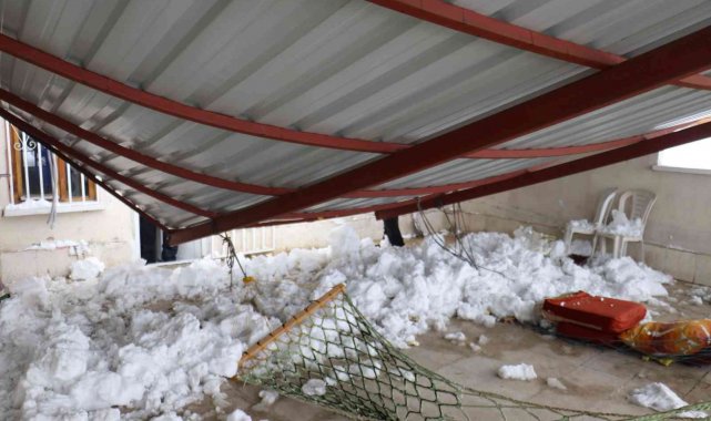 Malatya'da bir saat içerisinde üç ayrı noktada çatı çöktü