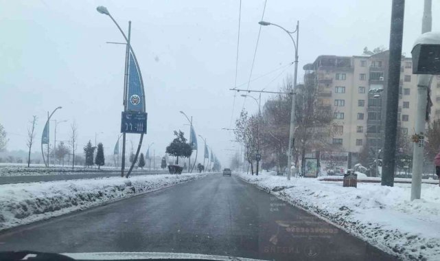 Malatya'da kar yağışı etkili oldu