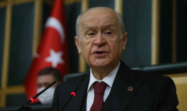 MHP Genel Başkanı Bahçeli'den Sezen Aksu'ya tepki: "Serçeysen serçeliğini bil"