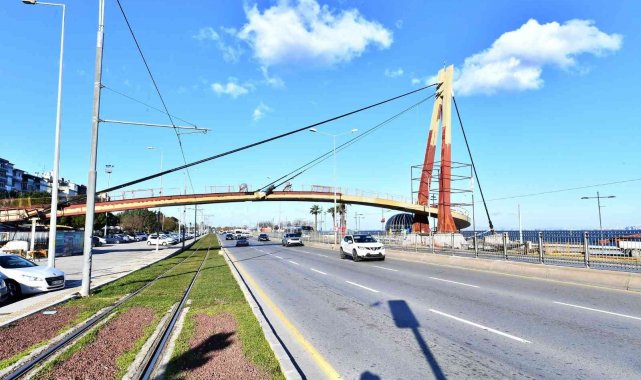 Mustafa Kemal Sahil Bulvarında trafik akışı değişiyor