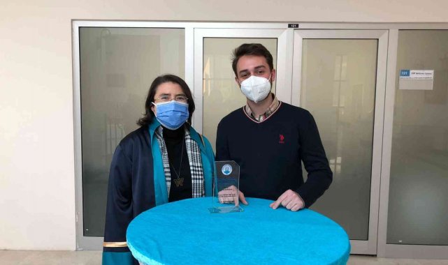 Projesine TÜBİTAK'dan destek alan Pazaryerili öğrenci ödüllendirildi