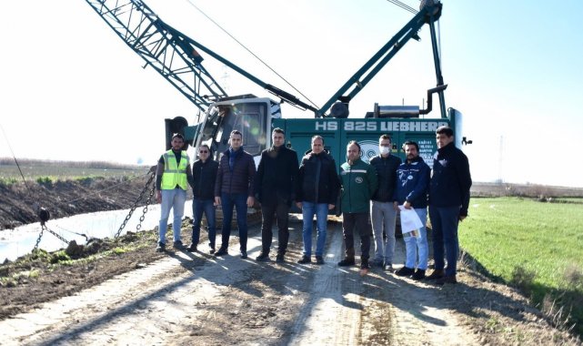 Söke'de, dere yatak temizleme çalışmaları sürüyor
