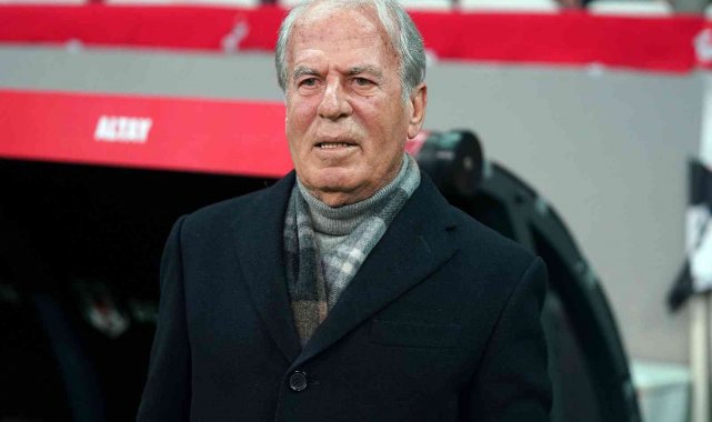 Süper Lig'e teknik direktör dayanmıyor; 20 haftada 17 isim!
