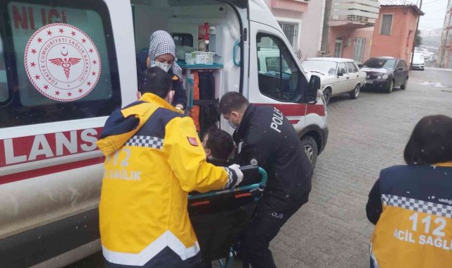 Tartıştığı arkadaşını ayağından silahla vurdu