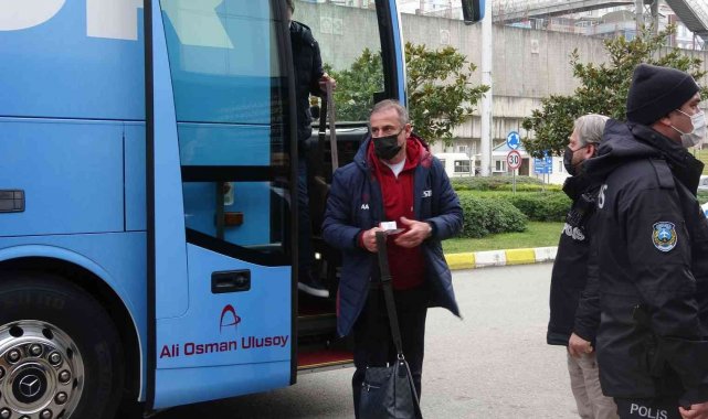 Trabzonspor, Galatasaray maçı için İstanbul'a gitti