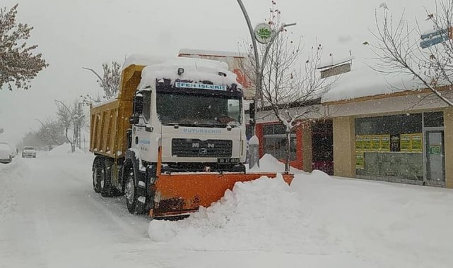 Tunceli'de 157 köy yolunu ulaşıma açma çalışmaları sürüyor