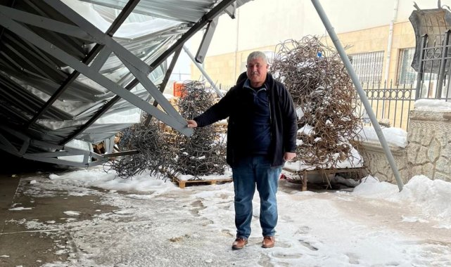 Turanlı: "Kar yağışı tarım alanlarına zarar verdi"
