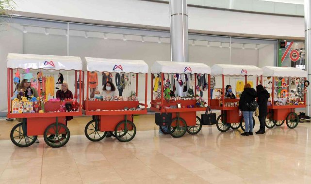 Üretici kadın stantları yıl sonuna kadar AVM'lerde olacak