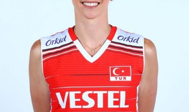 Voleybol Federasyonu'ndan Naz Aydemir Akyol'a teşekkür