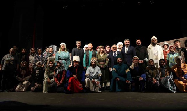 'Ahi Evran' Tiyatro Oyunu sahnelendi