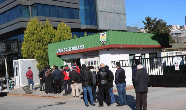 5 litrelik ayçiçek yağı 99 TL olan TMO'ya talep arttı