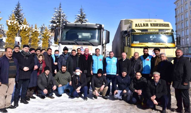 Ahlat'tan Suriye'ye 2 tır yardım