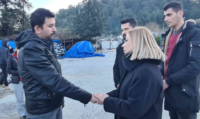 AK Parti Milletvekili Yelda Erol Gökcan, Marmaris'te acılı aile ile görüştü