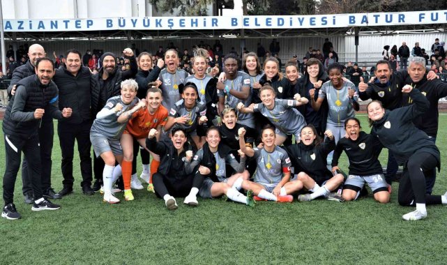 ALG Spor, Konak Belediyespor'u 2-0 mağlup etti