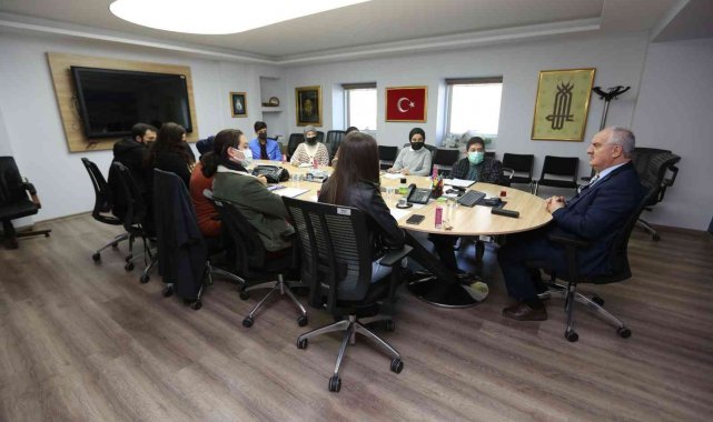 Başkan Aygün, Gazete Kulübü öğrencileri ile buluştu