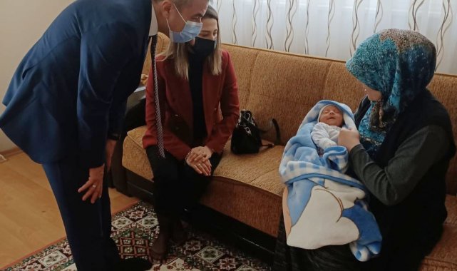 Erdek'te "Aramıza Hoş geldin Bebek" ziyaretleri devam ediyor