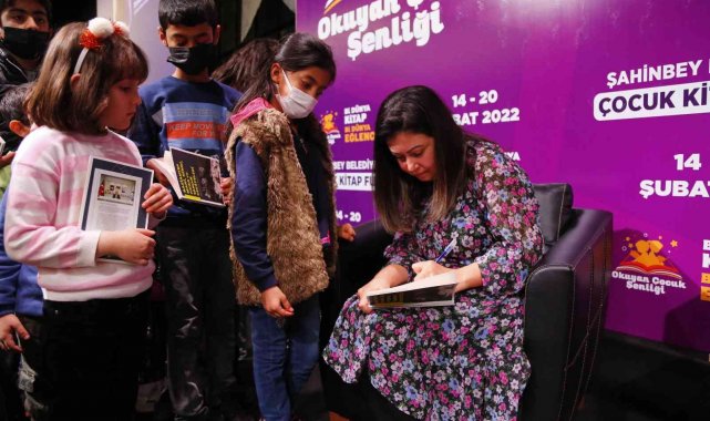 HKÜ'lü öğrencilerden Türk Kültürüne büyük katkı