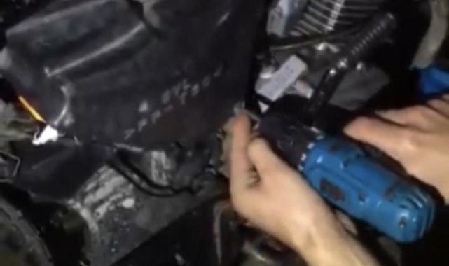 İstanbul'da polisi şoke eden zula: Motosikletin hava filtresinden silah çıktı