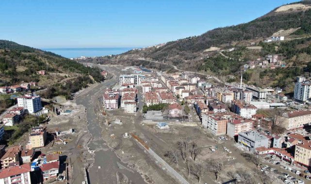 Kastamonu'daki sel felaketinde kaybolan 8 kişi 6 aydır aranıyor