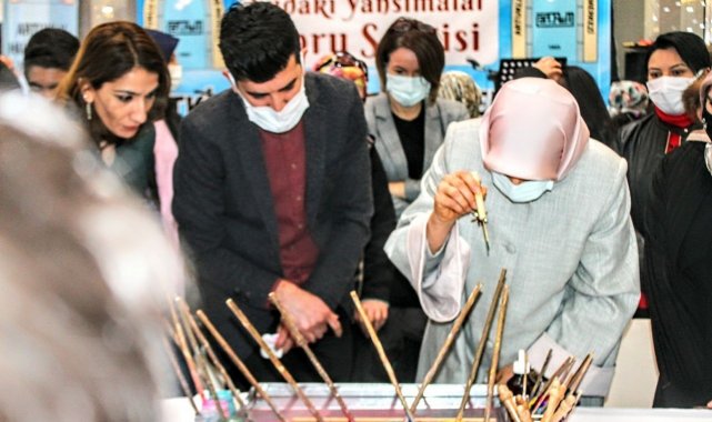 Mardin'de 'Sudaki Yansımalar' adlı ebru sergisi açıldı