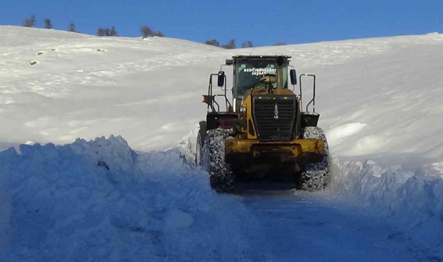 Muş'ta 35 köy yolu ulaşıma kapandı