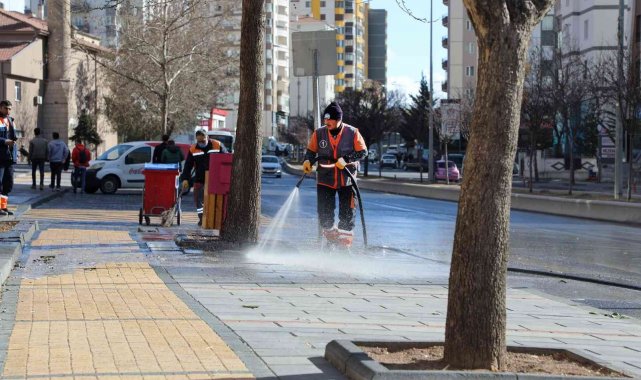 Talas'ta erken bahar temizliği