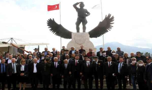 Türk havacılık tarihinin ilk pilotlarından Şehit Fethi Bey Fethiye'de anıldı
