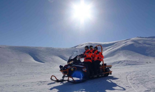 Van'da JAK timleri ilk kez kayak tesisinde görev aldı