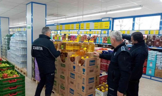 Akyazı'da fahiş fiyat ve stokçuluk denetimi