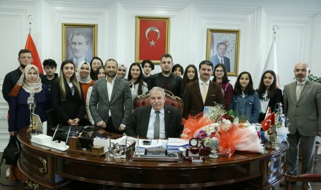 Başkan Demirtaş: "Öğrencilerimiz kendilerine sunulan imkanları fırsata çevirmeli"
