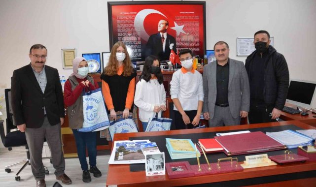 Başkan Doğan, başarılı öğrencileri ödüllendirdi