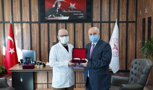 Başkan Vekili Tüfekçioğlu, sağlık çalışanlarının Tıp Bayramı'nı kutladı
