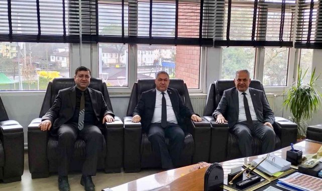 Belediye Başkanı Mustafa Yaman, Serhat Bozkurt'u konuk etti