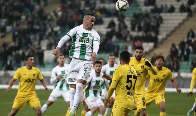 Bursaspor'da en çok süre alan yabancı oyuncu Namiq Alasgarov oldu