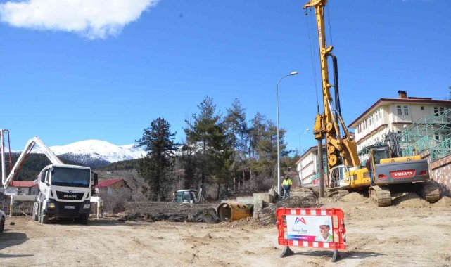 Çamlıyayla'ya katlı otopark yapılıyor