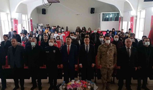Dicle'de İstiklal Marşı'nın kabulü ve Mehmet Akif Ersoy'u anma programı
