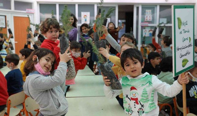 Didim'de minik öğrencilerle daha yeşil bir dünya için ilk adım atıldı