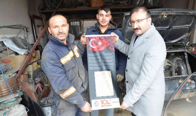 Emet Belediyesi'nden esnafa 100. zafer yılı takvimi