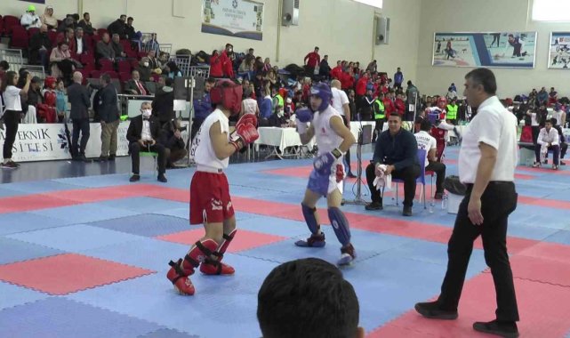 Erzurum'da Türkiye Üniversiteler Kick Boks Şampiyonası heyecanı