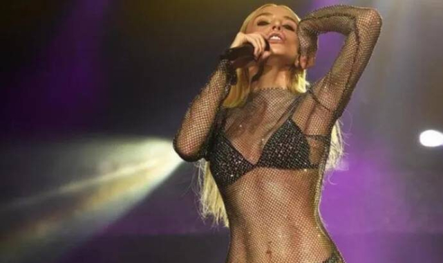 Gülşen'in Yeni Şarkısı ''Lolipop''un İfşa Olan Kapak Fotoğrafı Olay Yarattı
