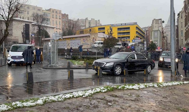 İsrail Cumhurbaşkanı Herzog Neve Şalom Sinagogu'nu ziyaret etti