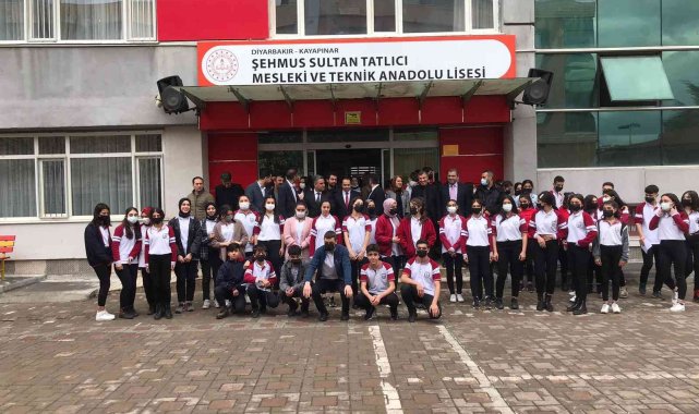İstiklal Marşı'nın Kabulü ve Mehmet Akif Ersoy Diyarbakır'da anıldı