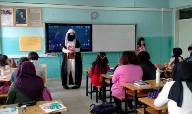 Lisede, "Hekim Sinan ile bir gün" isimli etkinlik