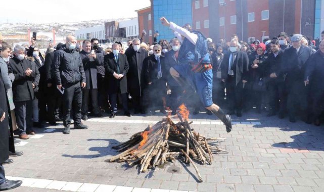 Nevruz ateşi Yozgat'ta da yandı